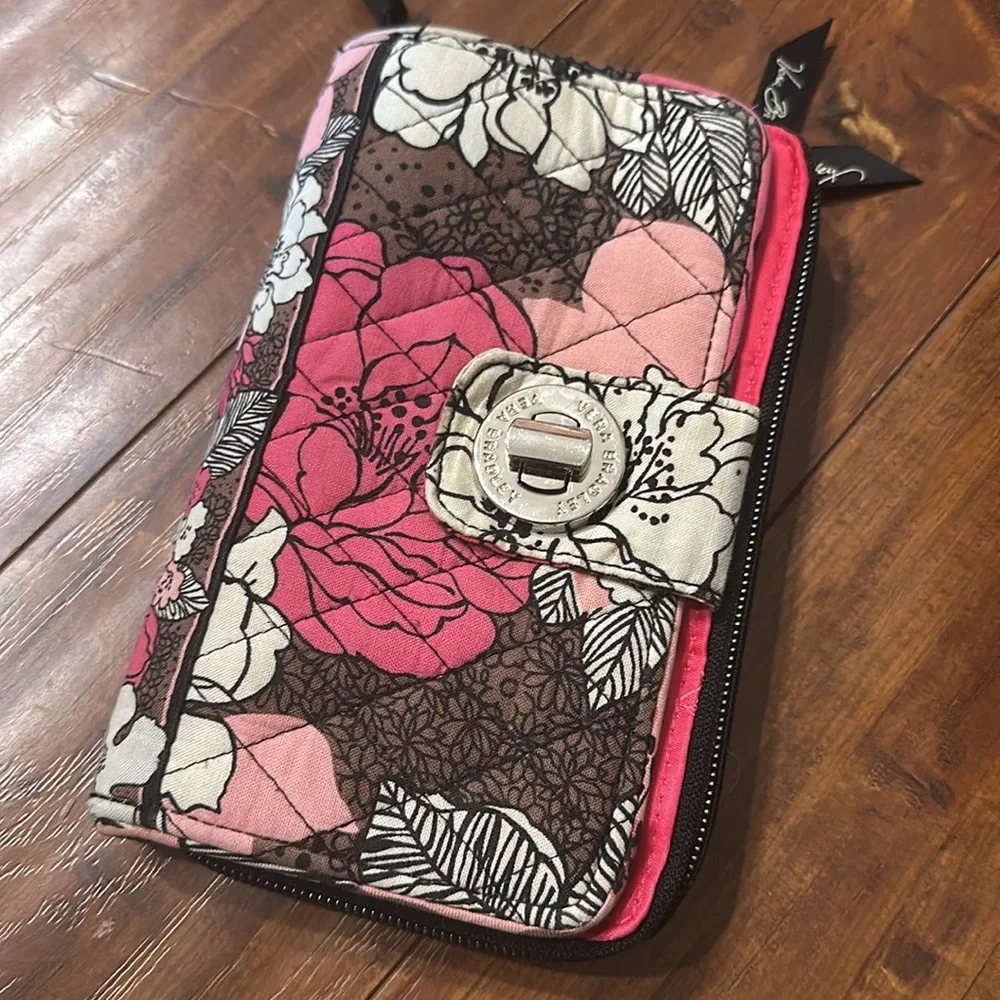Vera Bradley Mocha Rouge Villager Tote & Turn Lock Wallet Retired Pattern